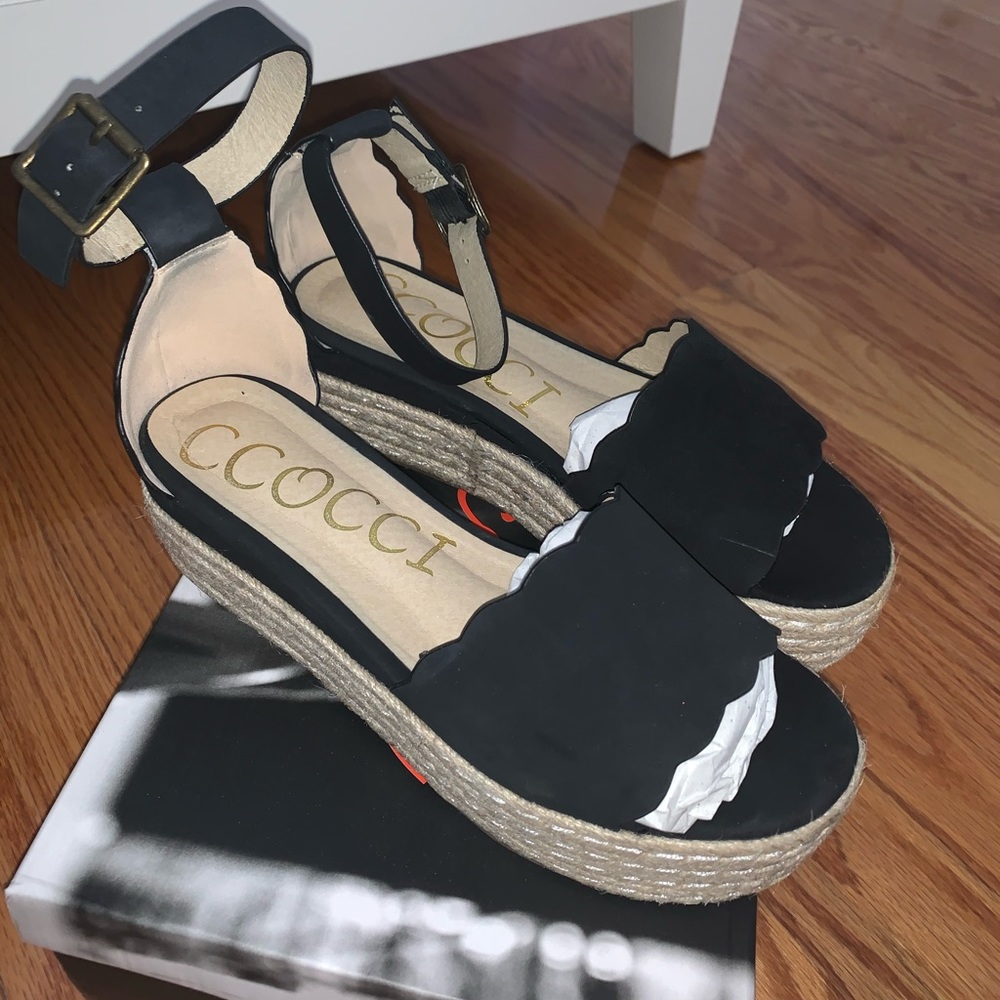 Vici dolls platform